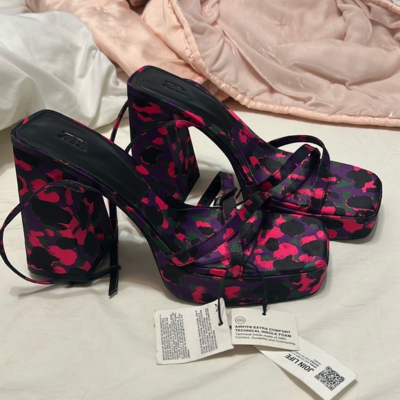 ZARA satin printed chunky Platform Sandals NWT sz 39 us size 8 - Picture 4 of 7